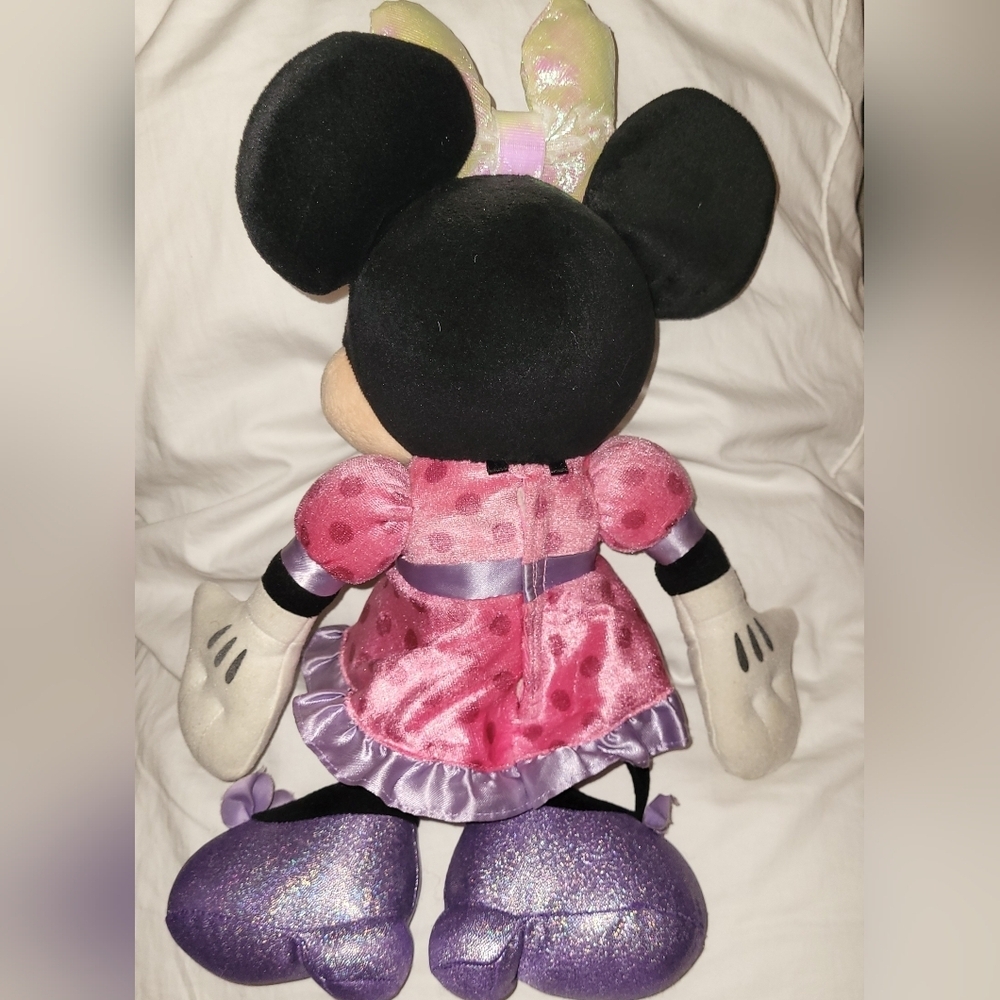 Talking Minnie Mouse doll - Picture 7 of 7